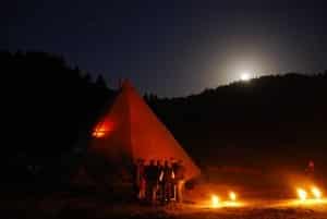 Soirée insolite Tipi Annecy Séminaire entreprise