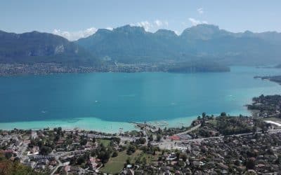 Les clés pour réussir l’organisation d’un séminaire inoubliable à Annecy : conseils pratiques et idées innovantes.