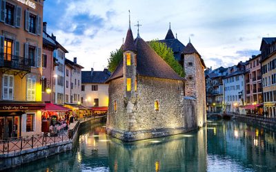 Les meilleurs lieux de séminaire à Annecy : guide complet pour organiser votre événement professionnel
